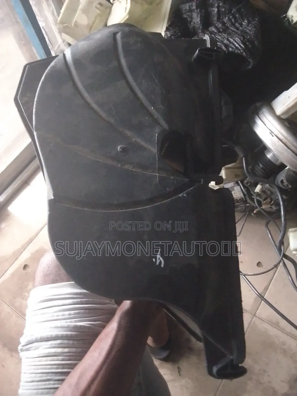 Mercedes Benz C300 Fuse Box Cover , Battery Cover