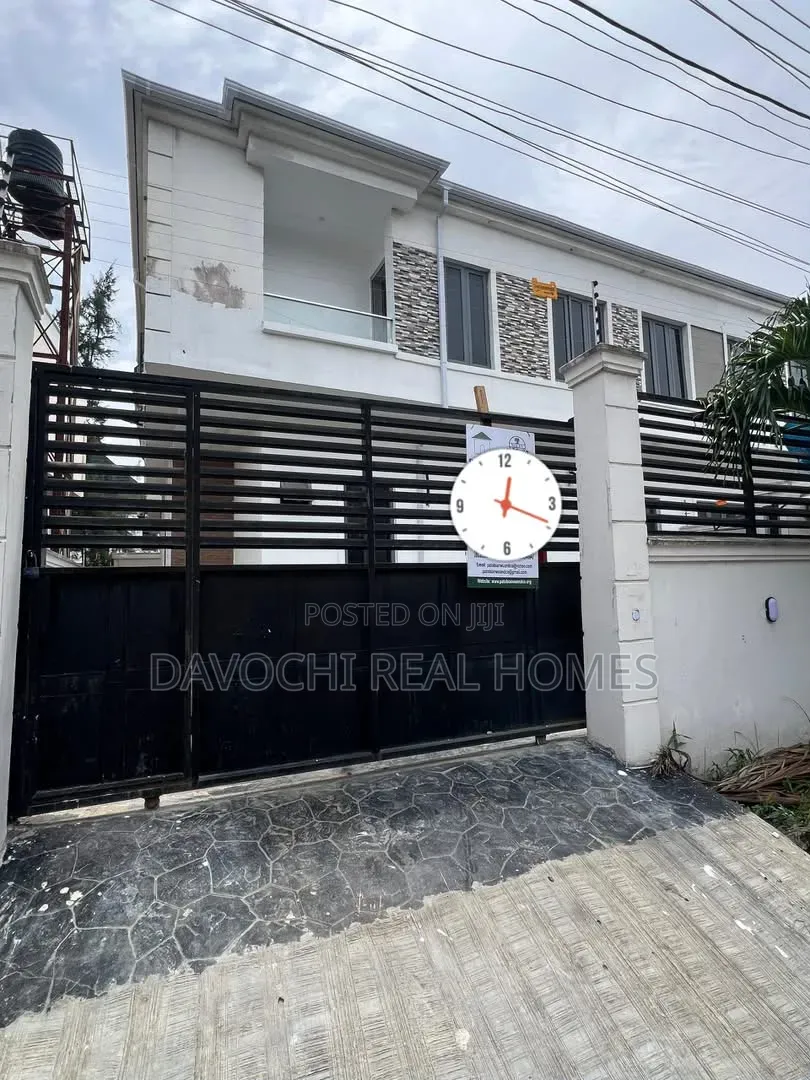 4bdrm Duplex in Chevron for rent