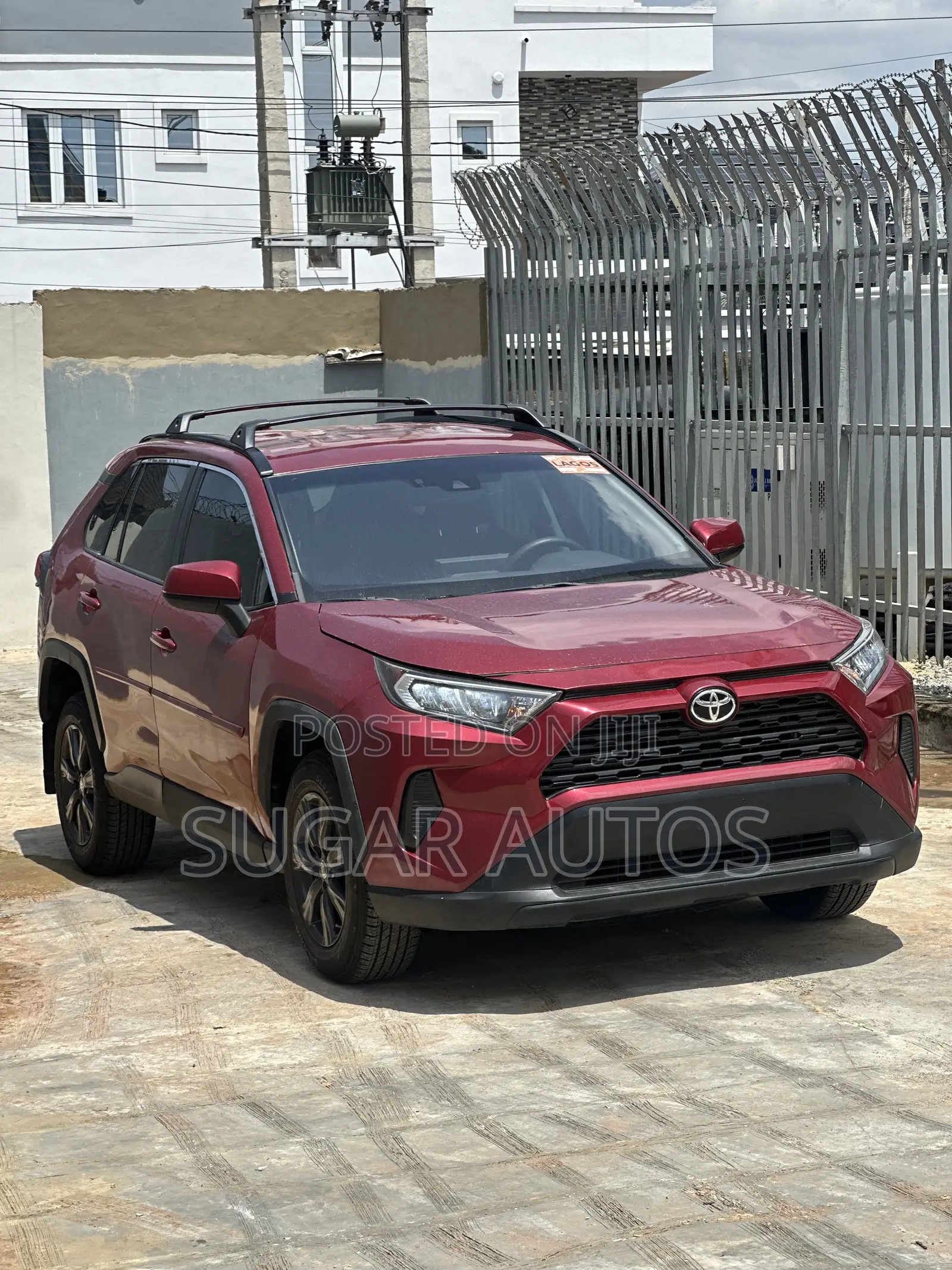 Toyota RAV4 LE AWD 2019 Red
