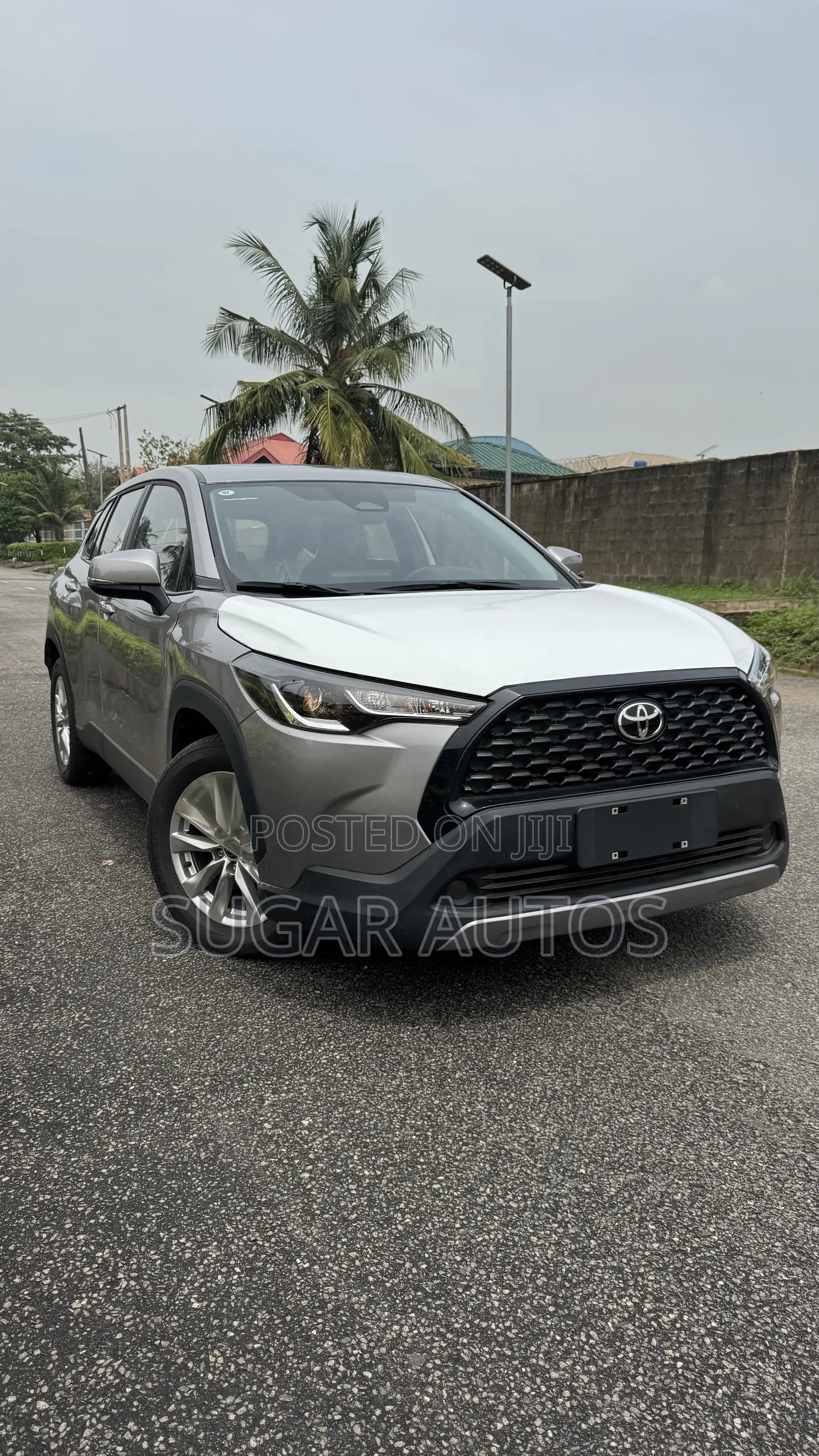 New Toyota Corolla Cross LE 2025 Gray