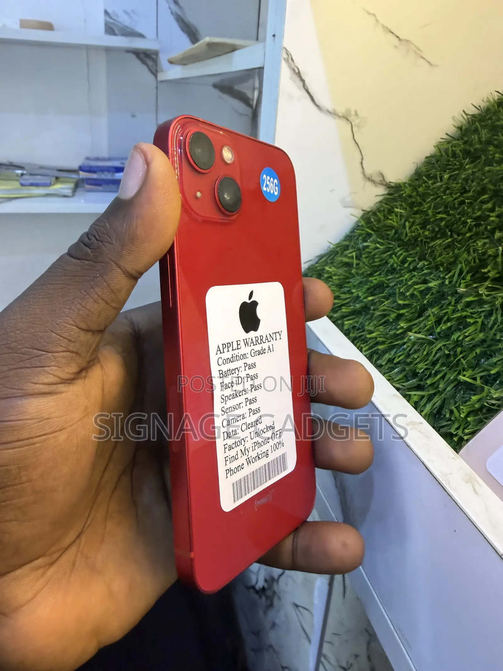 Apple iPhone 13 256 GB Red