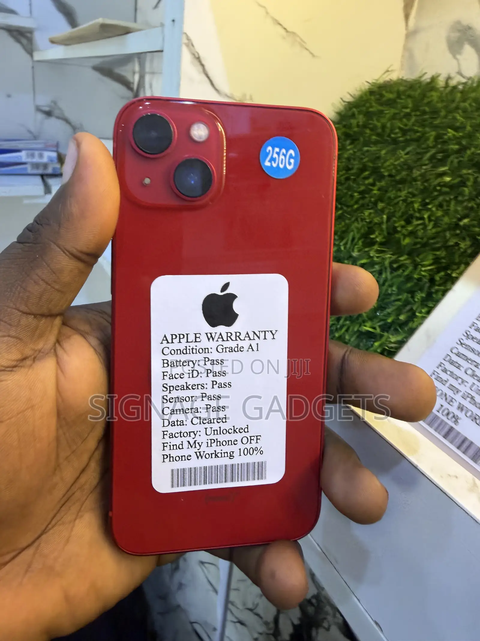 Apple iPhone 13 256 GB Red