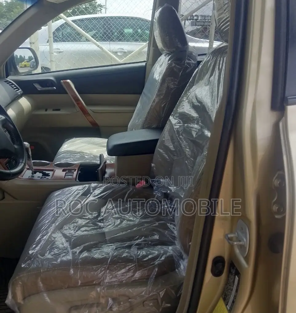 Toyota Highlander 2009 Gold