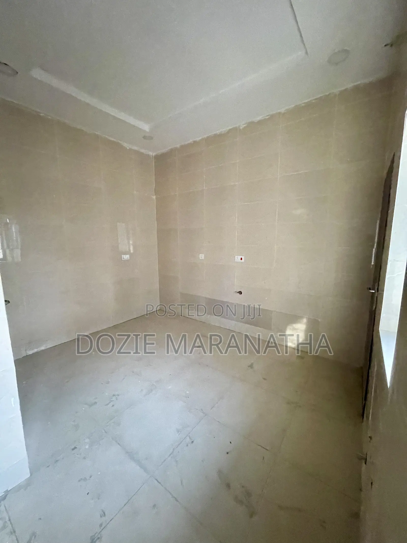 4bdrm Townhouse/Terrace in Mabushi for sale