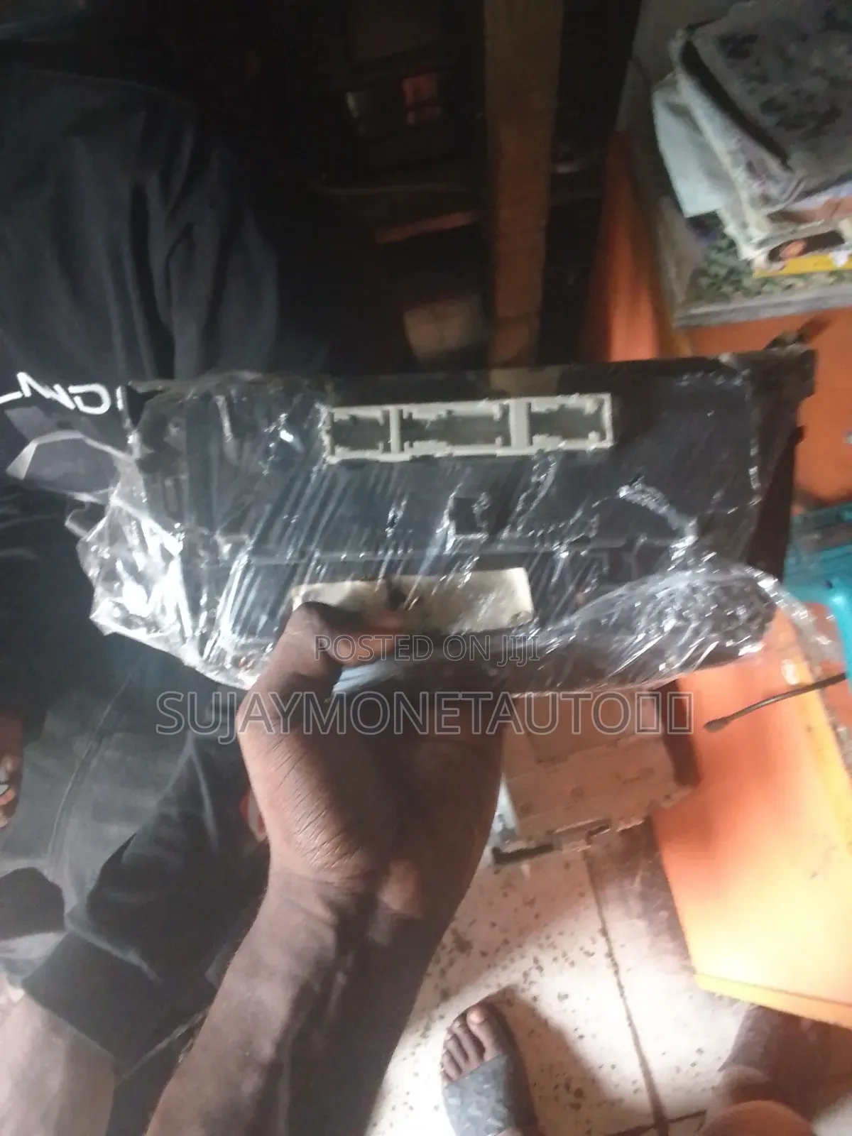 Mercedes Benz,Ac Control for 164 and Speakers for All Motor Available