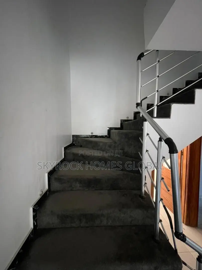 4bdrm Duplex in Osapa london for sale