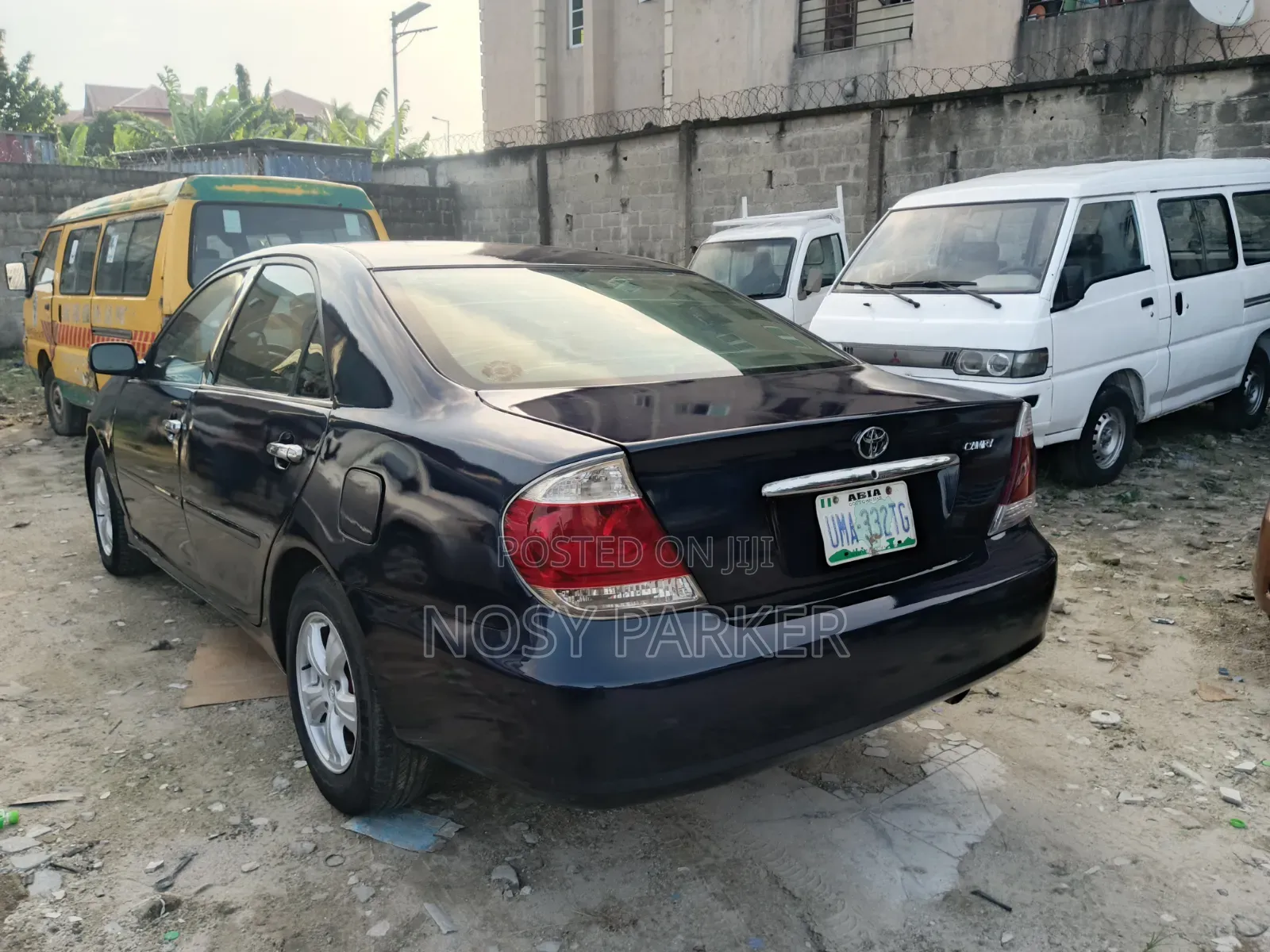 Toyota Camry 2.4 XLE 2005 Blue