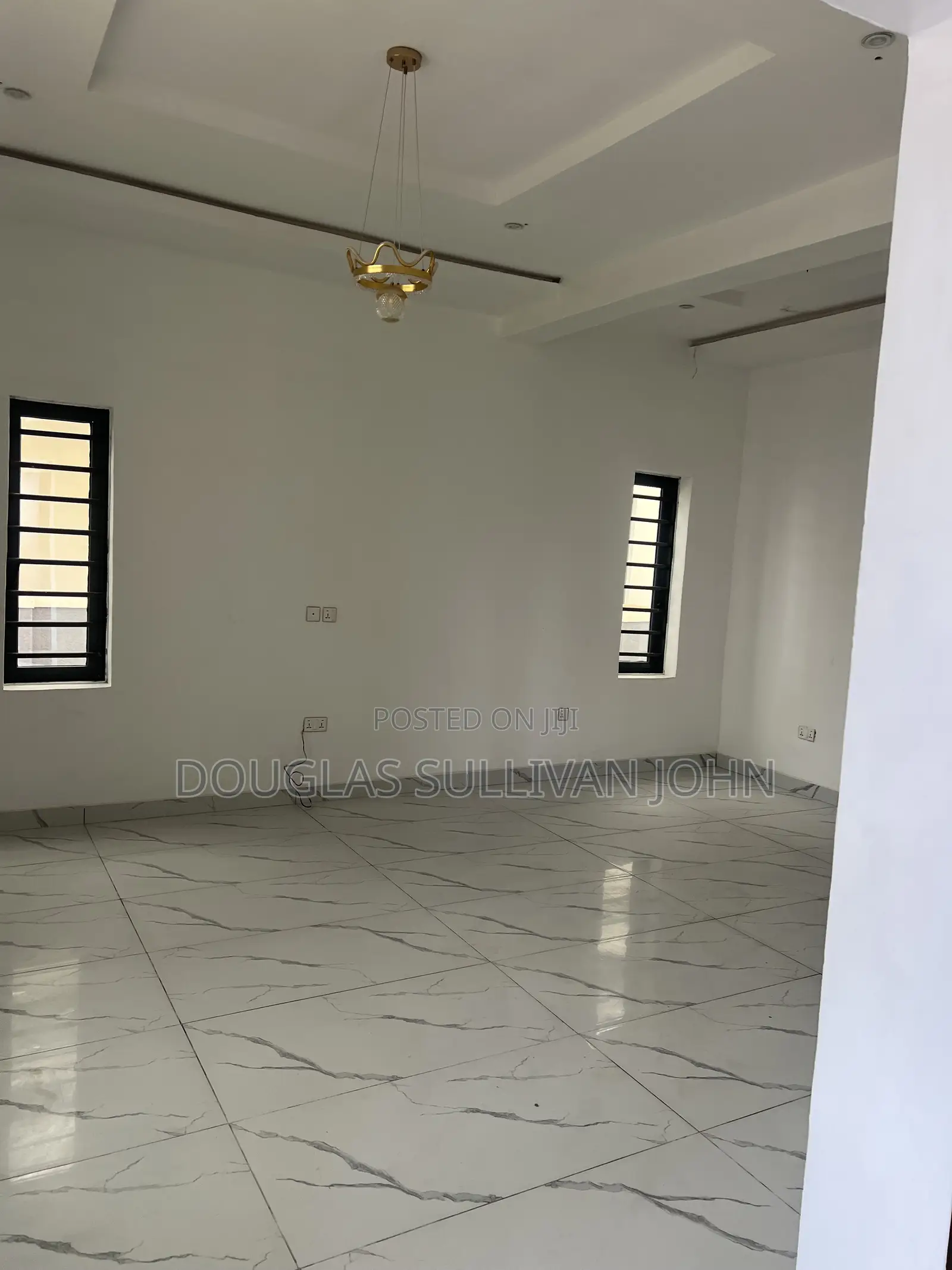 4bdrm Bungalow in Anamco Airport Road, Enugu for sale