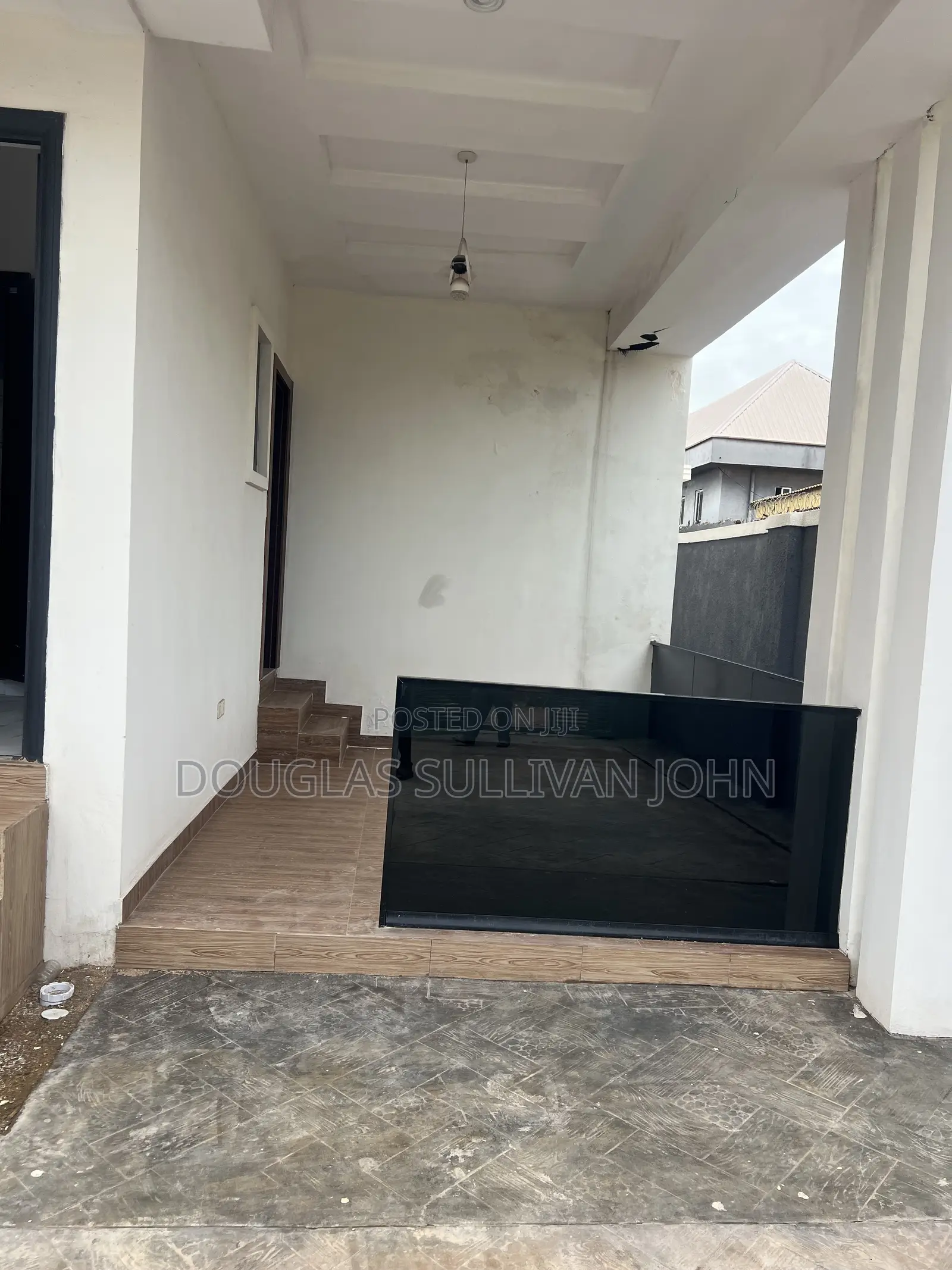 4bdrm Bungalow in Anamco Airport Road, Enugu for sale