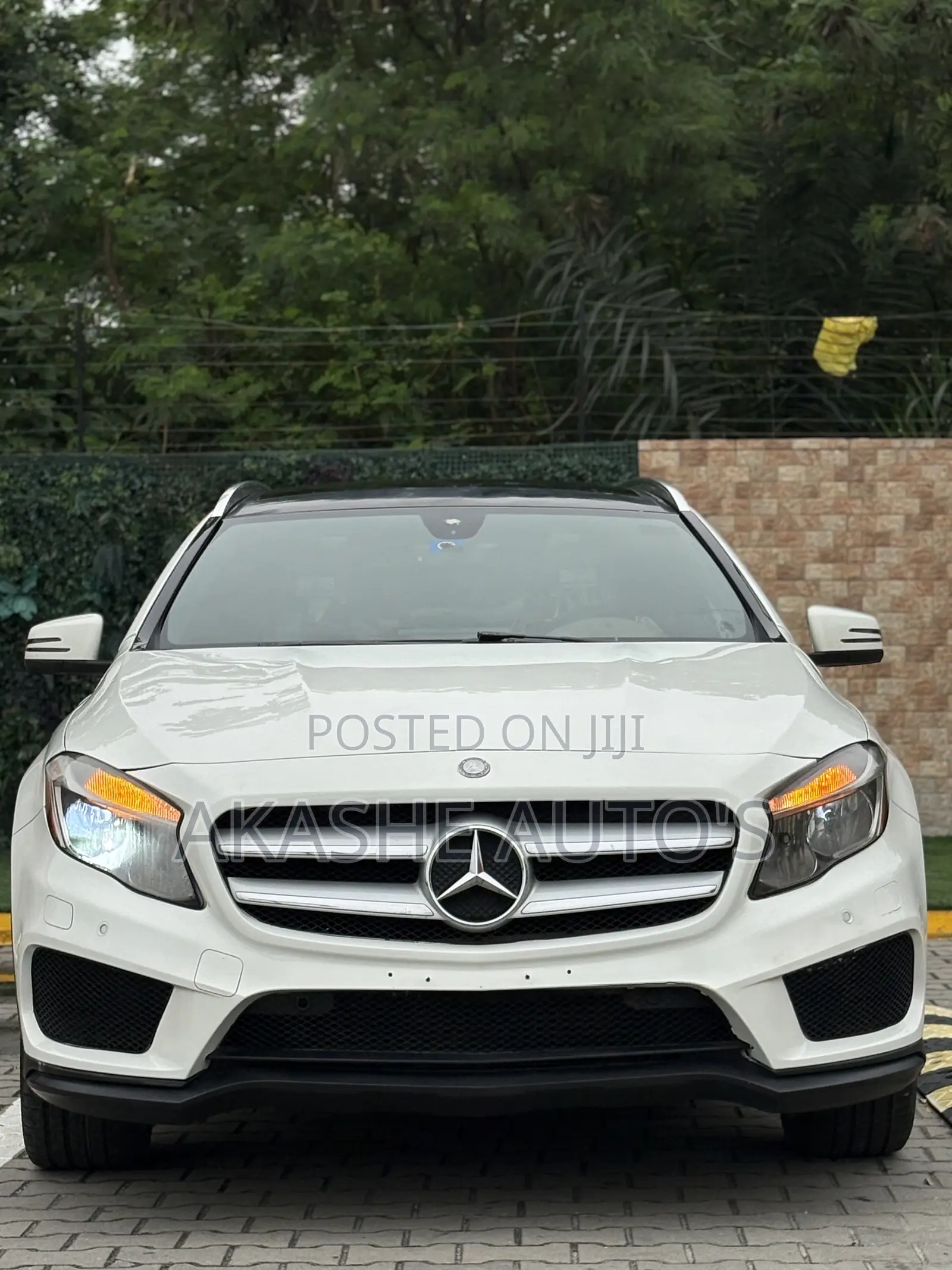 Mercedes-Benz GLA 250 2016 White