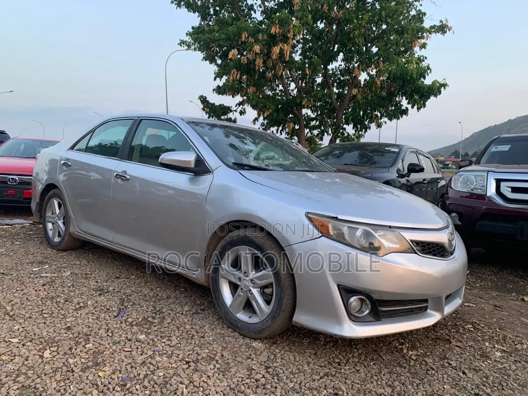Toyota Camry 2013 Gray