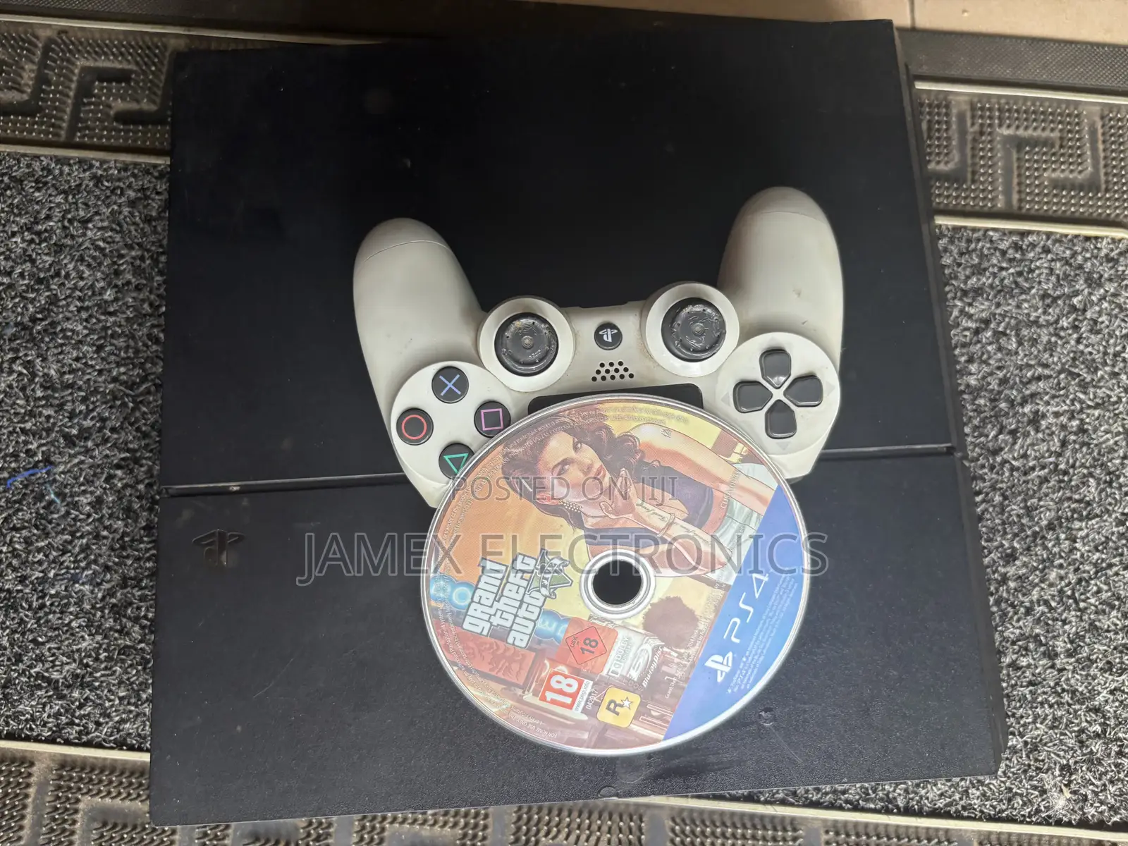Playstation 4 With Gta V