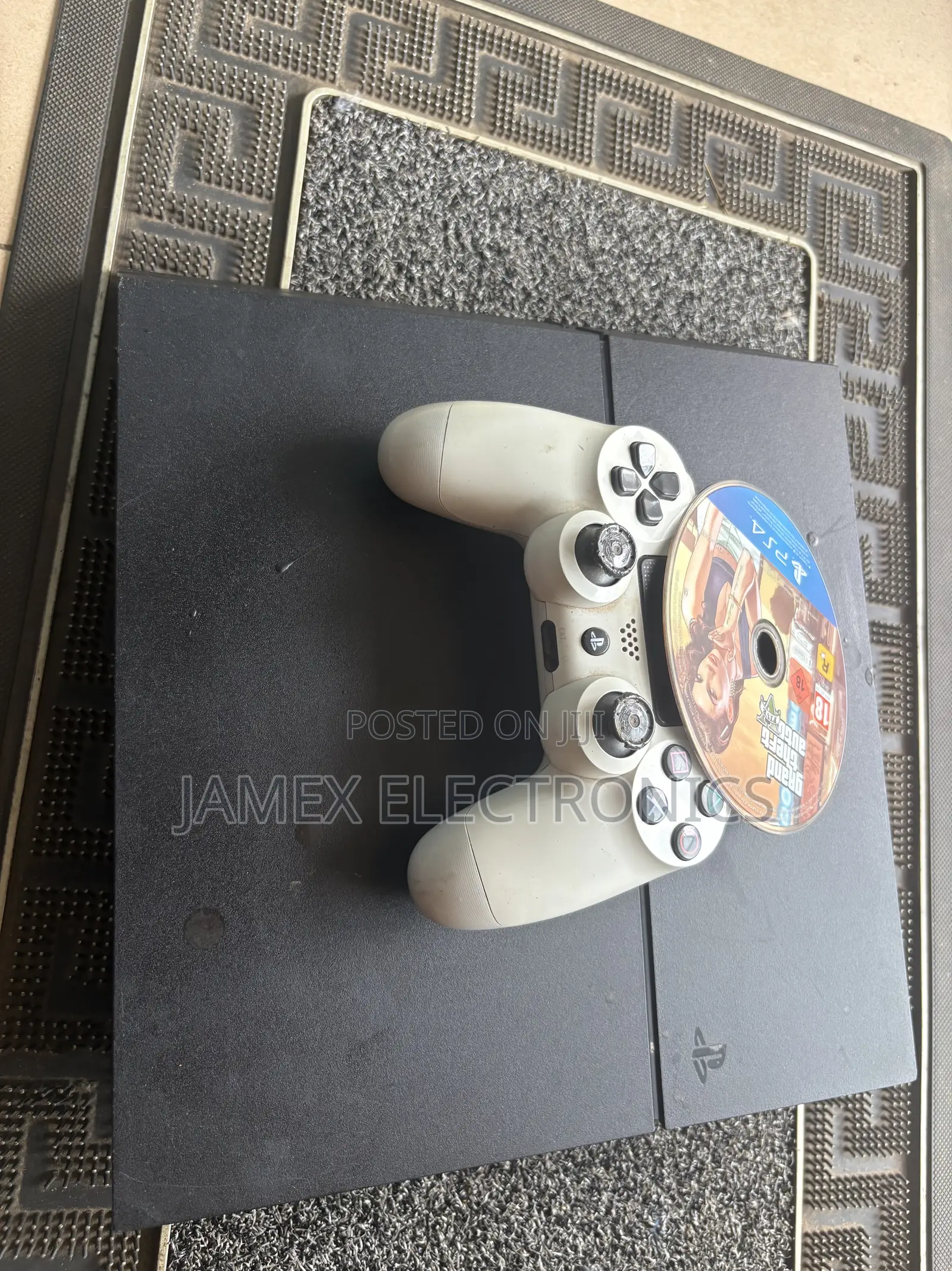 Playstation 4 With Gta V