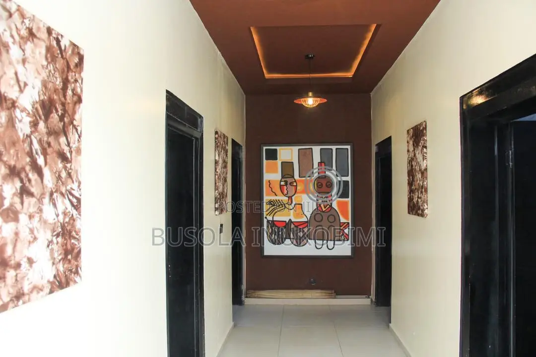 Beautifully Furnished 3 Bedroom Service Apartment