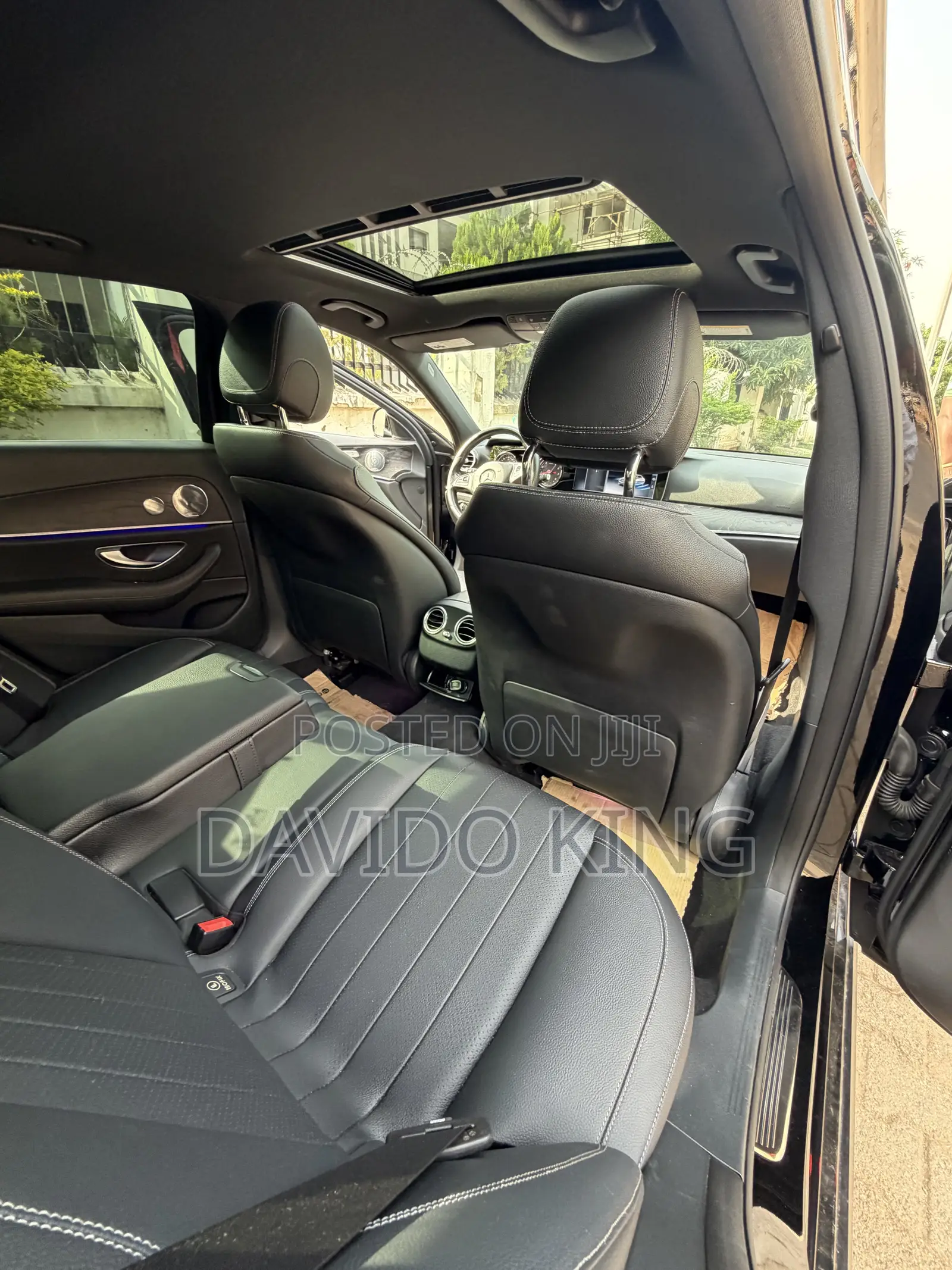 Mercedes-Benz E300 4Matic AWD Sedan (2.0L 4cyl 9A) 2017 Black