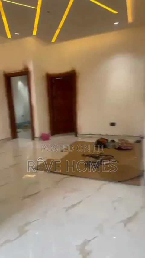 2bdrm Apartment in Gbagada, Soluyi for rent