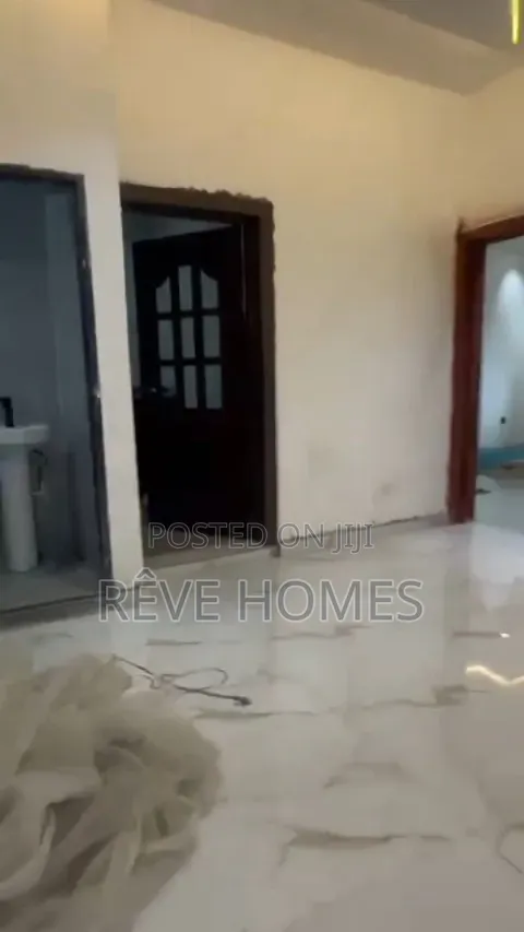 2bdrm Apartment in Gbagada, Soluyi for rent