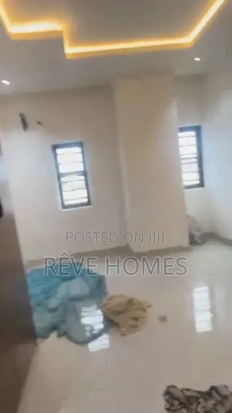 2bdrm Apartment in Gbagada, Soluyi for rent