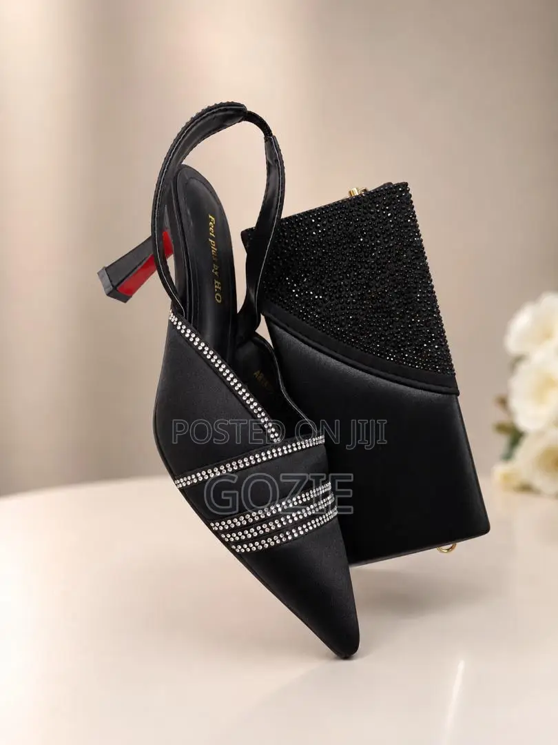 Beautifully Pair Gorgeous Sandals Purse