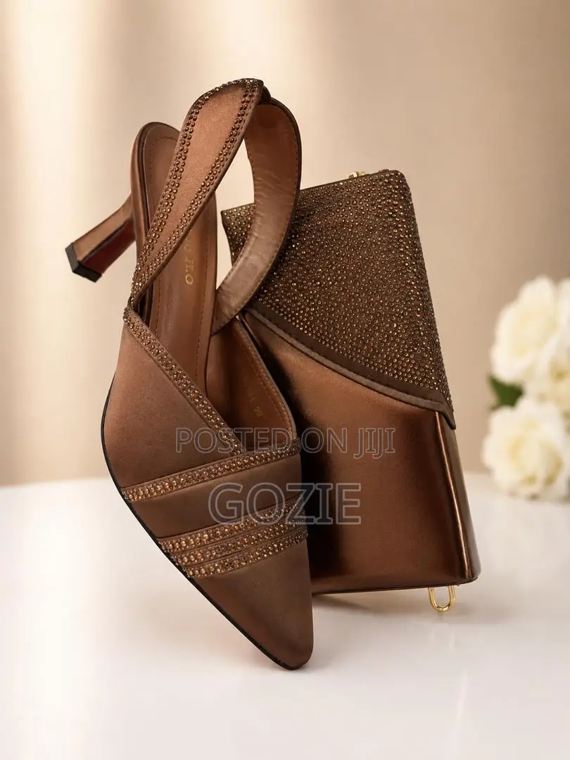 Beautifully Pair Gorgeous Sandals Purse