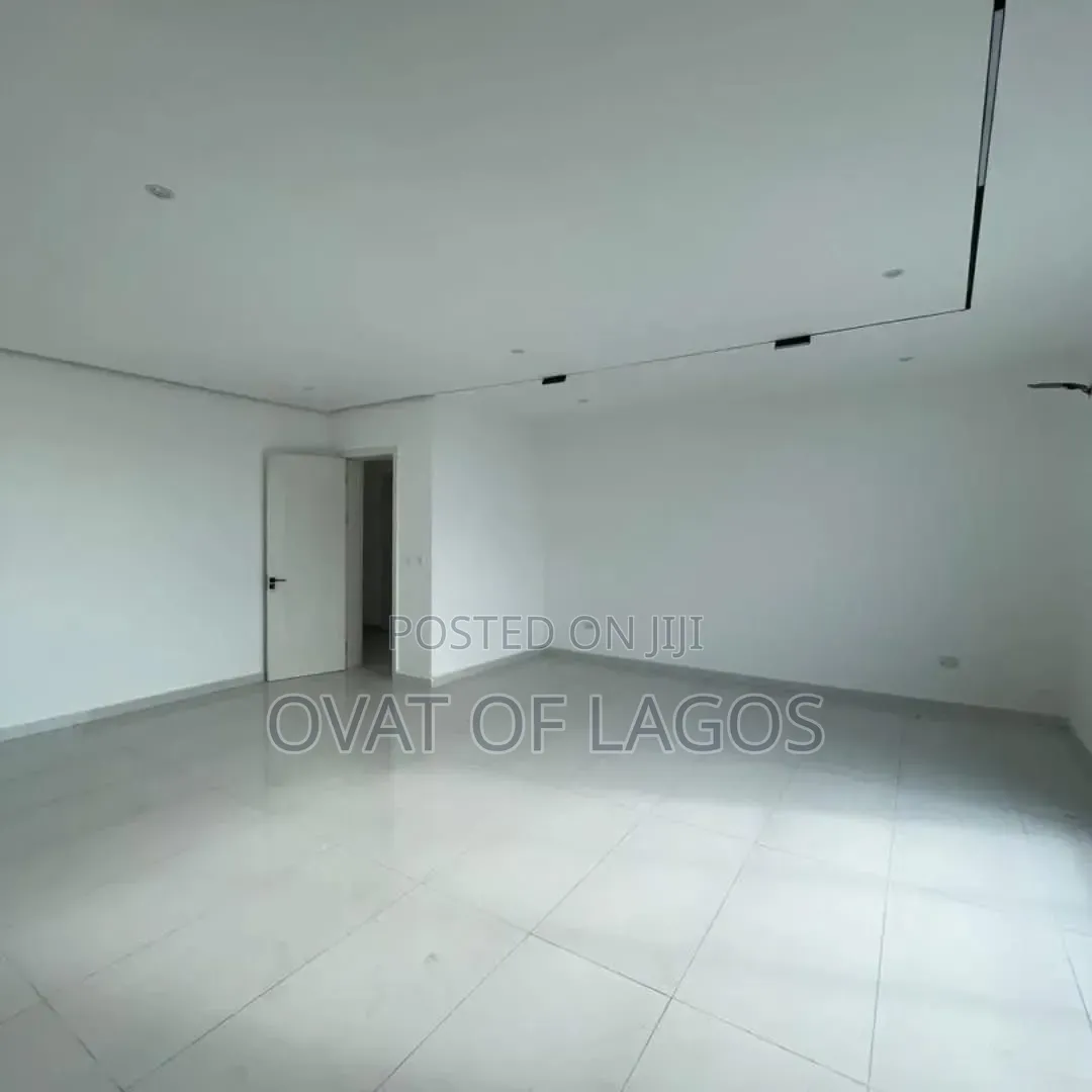 4bdrm Duplex in Ikate for sale