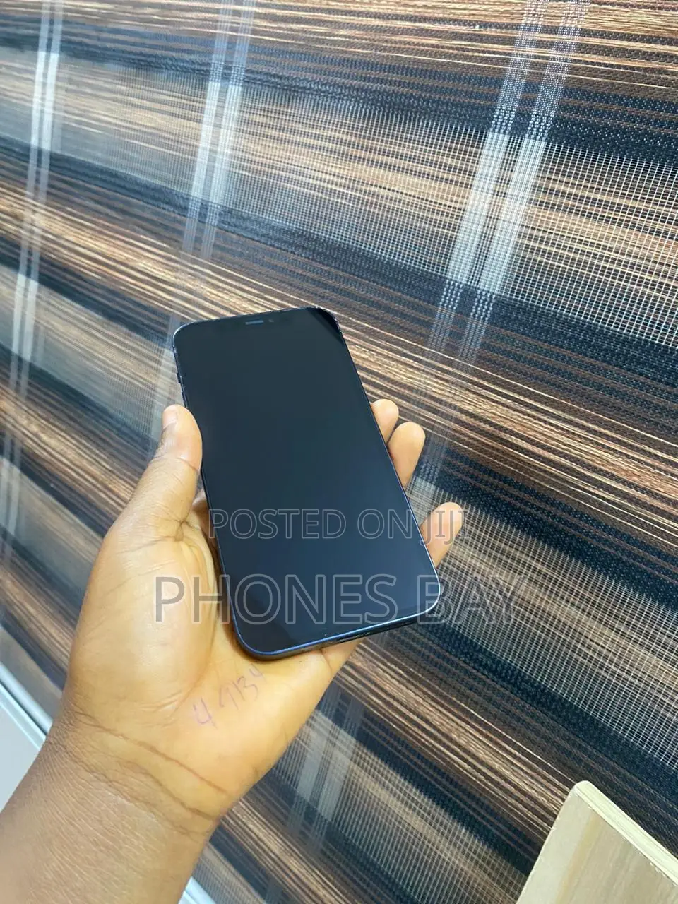 Apple iPhone 12 64 GB Black