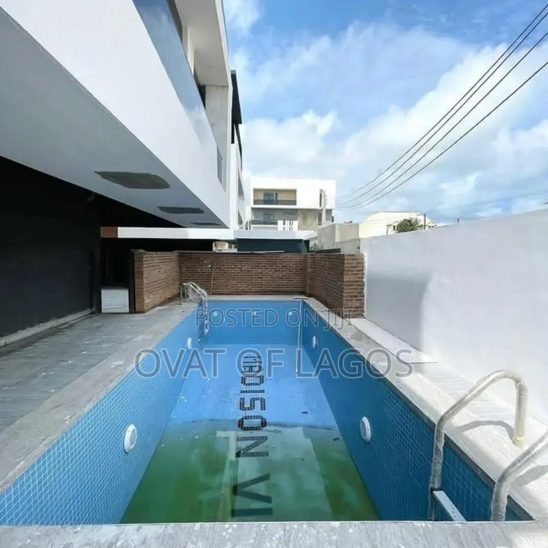 4bdrm Duplex in Lekki Phase 1 for sale