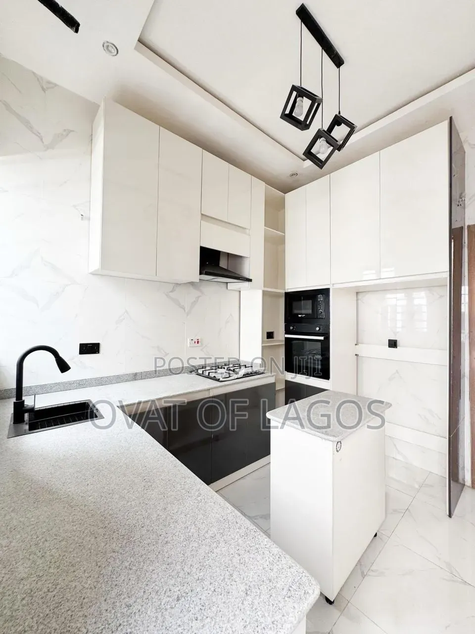 4bdrm Duplex in Ikota Villa for sale