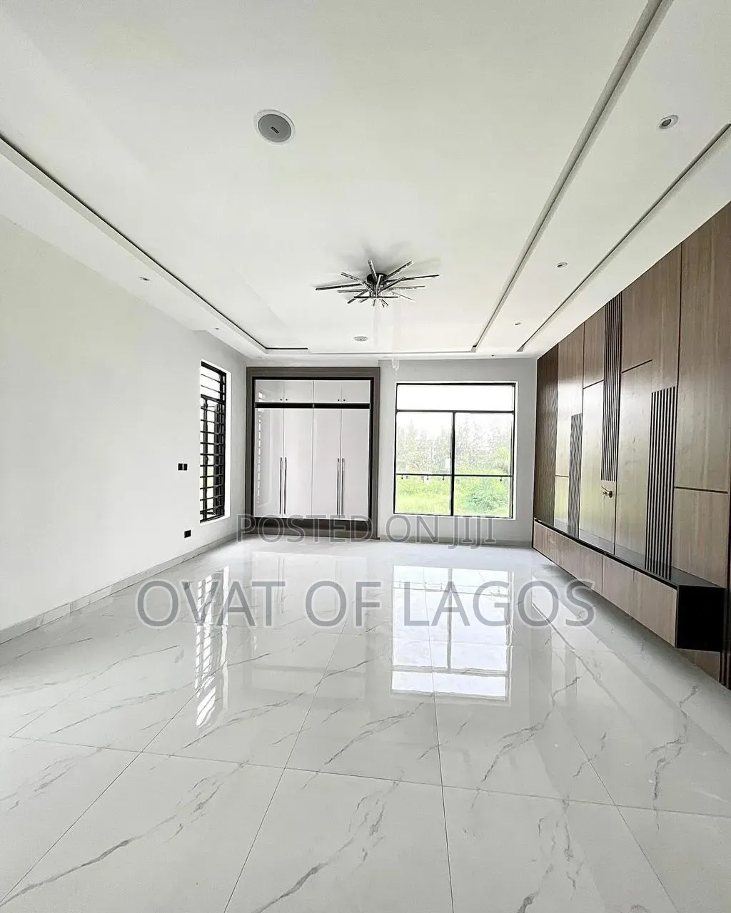 5bdrm Duplex in Megamound, Ikota for sale
