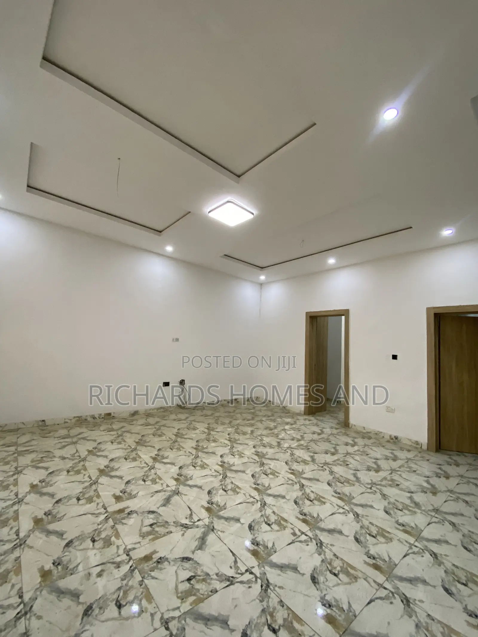 4bdrm Duplex in Ajiwe for rent