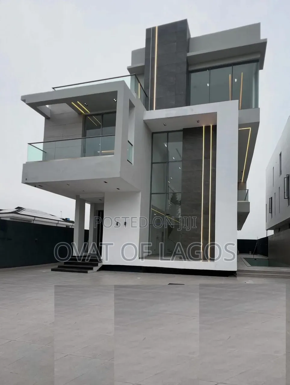 5bdrm Duplex in Ikoyi for sale