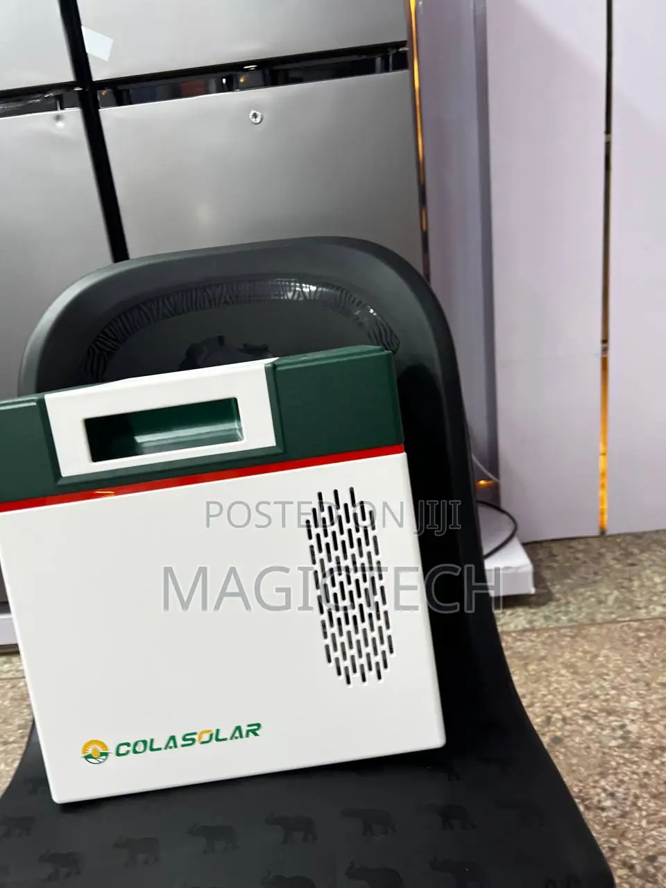 Cola 2000w/1kwh Solar Power Station