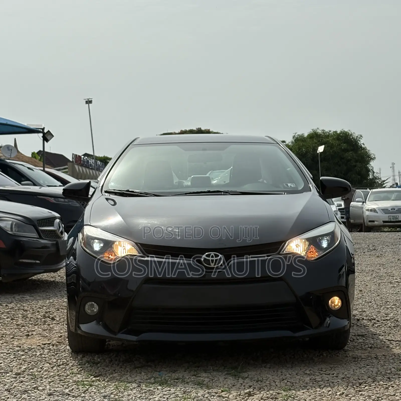 Toyota Corolla 2016 Black