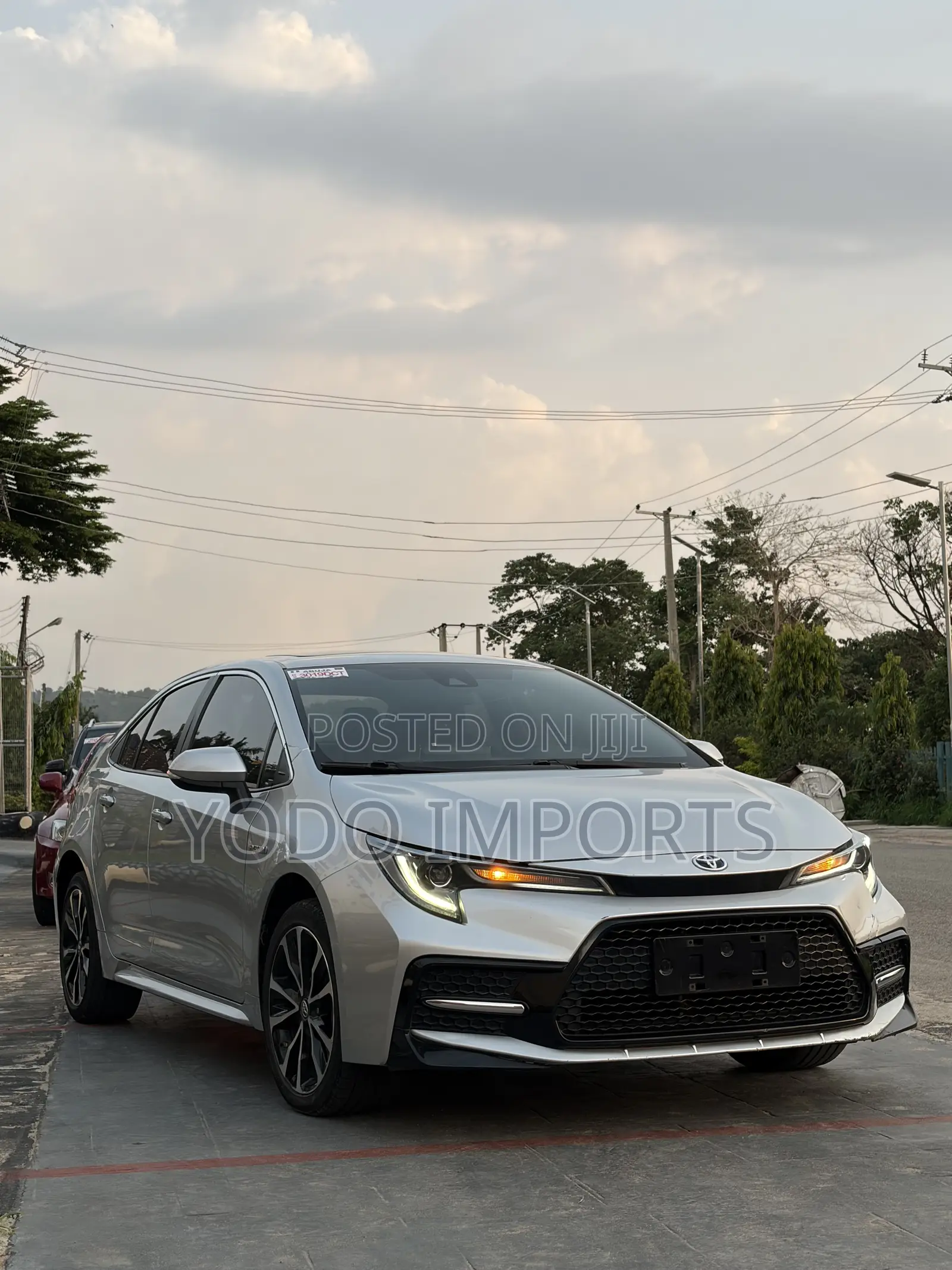 Toyota Corolla 2024 Silver