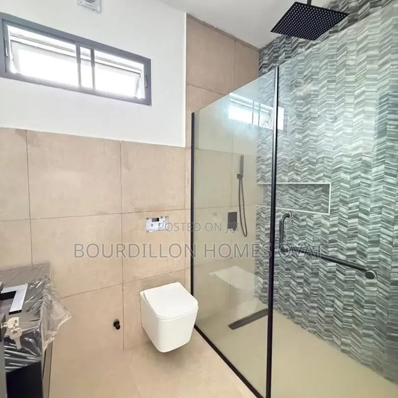 3bdrm Duplex in Lekki Phase 1 for sale