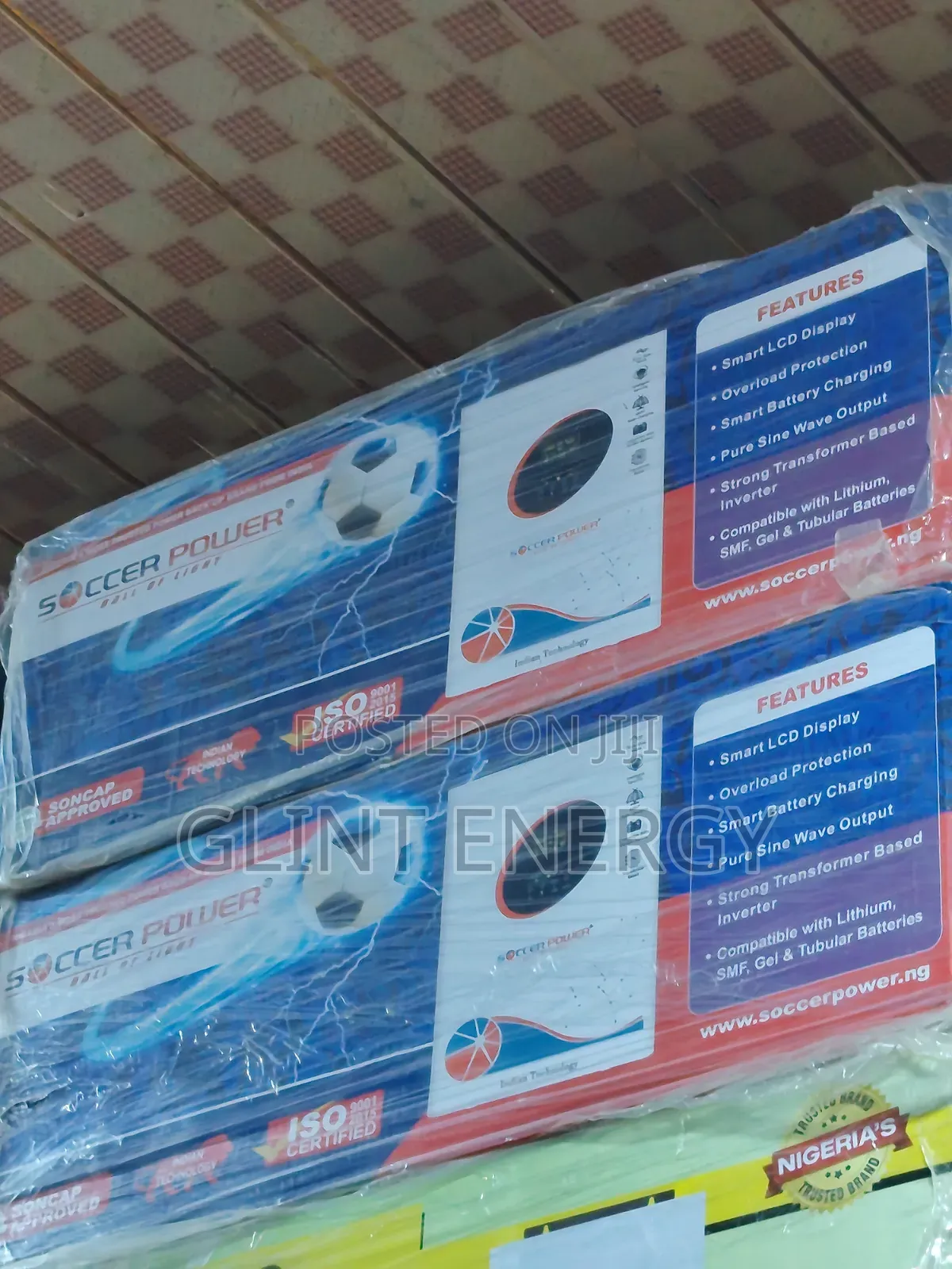 3. 5kva 24v Soccer Power Hybrid Inverter