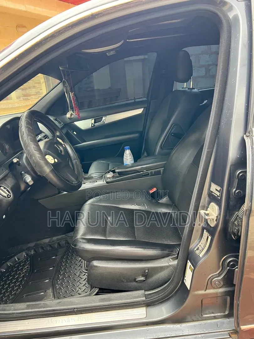 Mercedes-Benz C300 2008 Gray