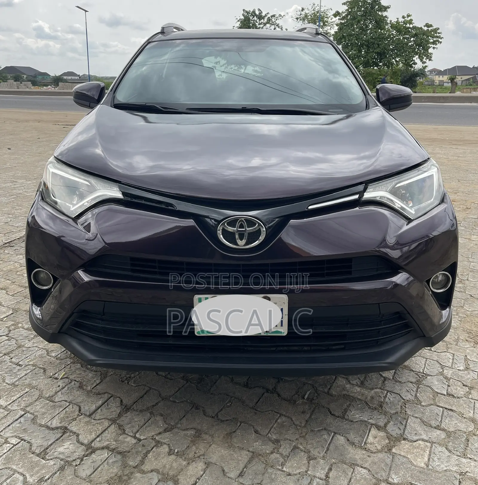 Toyota RAV4 LE FWD (2.5L 4cyl 6A) 2016 Brown