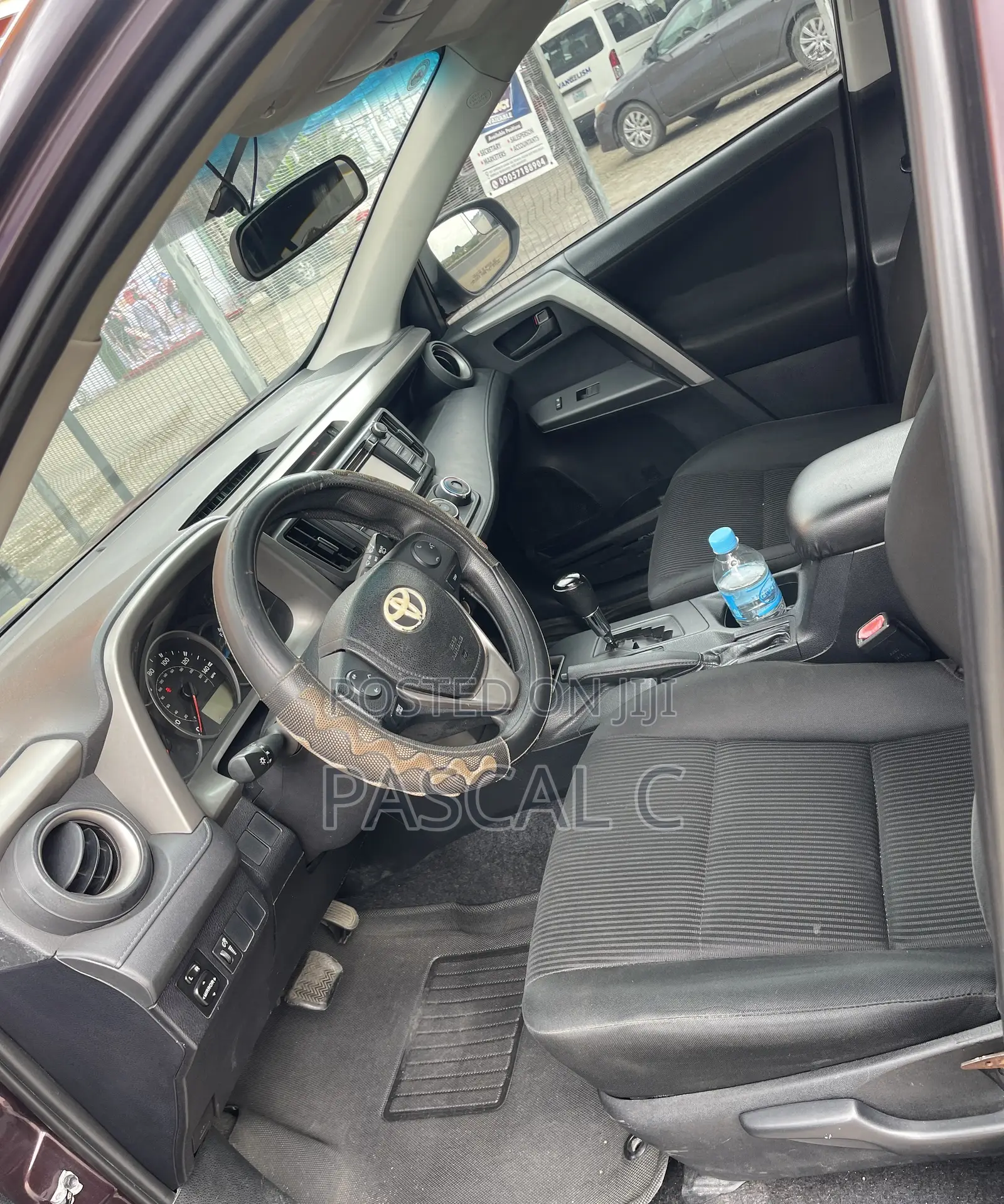 Toyota RAV4 LE FWD (2.5L 4cyl 6A) 2016 Brown