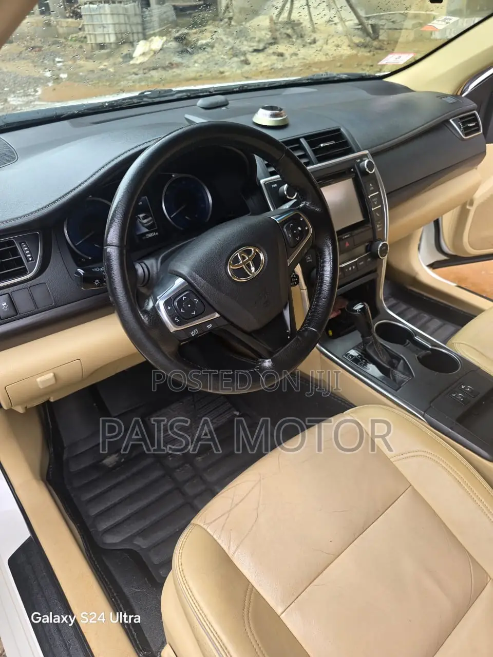 Toyota Camry XLE 4dr Sedan (2.5L 4cyl 6A) 2017 White