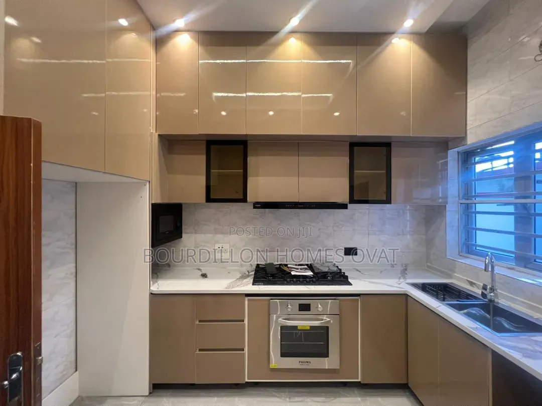 4bdrm Duplex in Orchid Lekki Lagos for rent