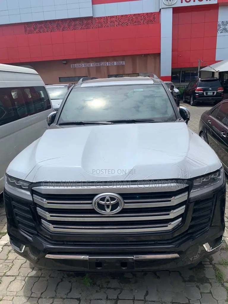 New Toyota Land Cruiser 2025 Black