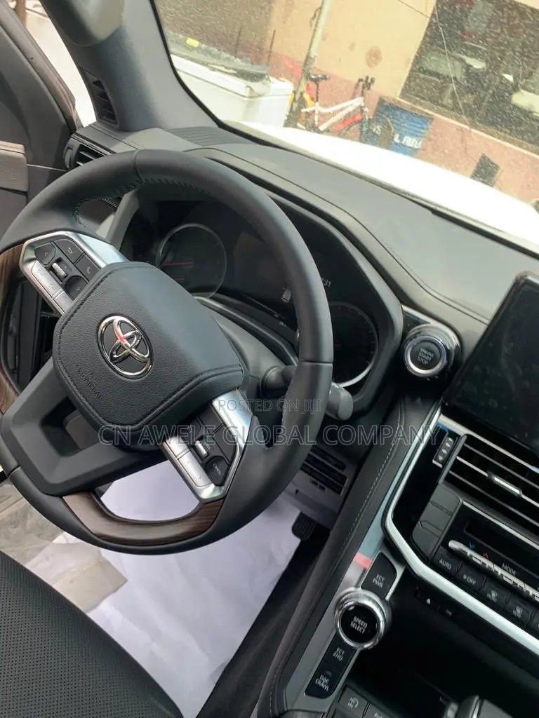 New Toyota Land Cruiser 2025 Black