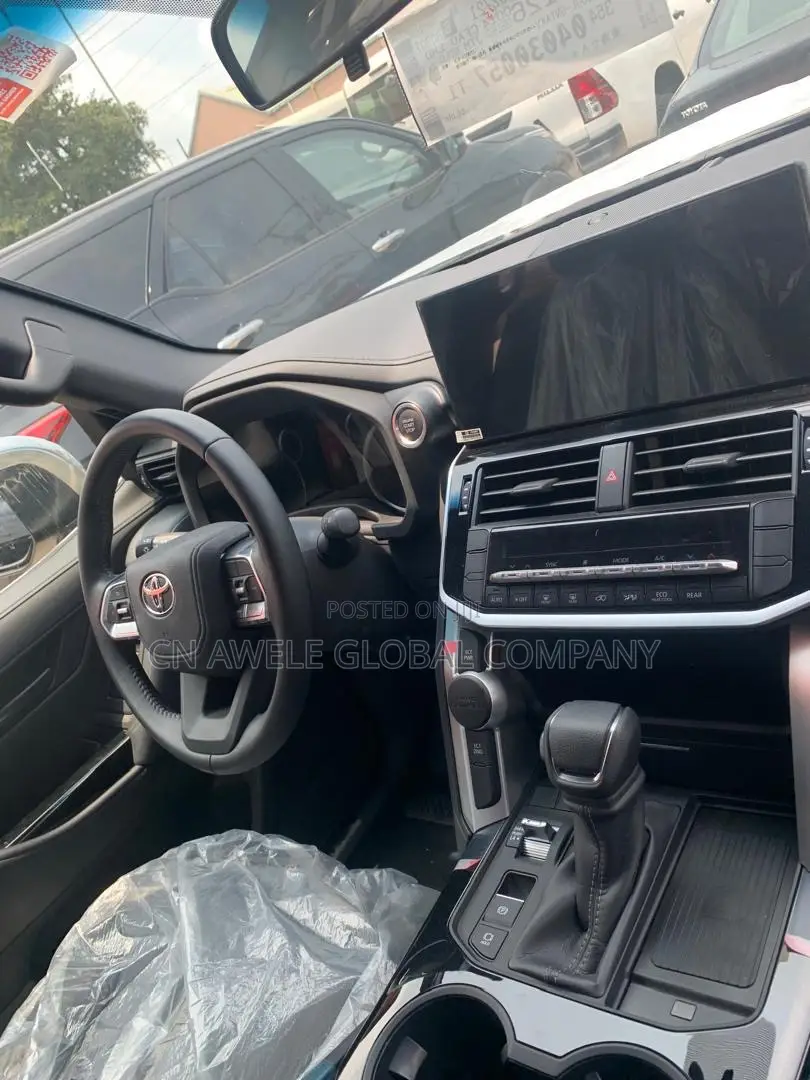 New Toyota Land Cruiser 2025 Black