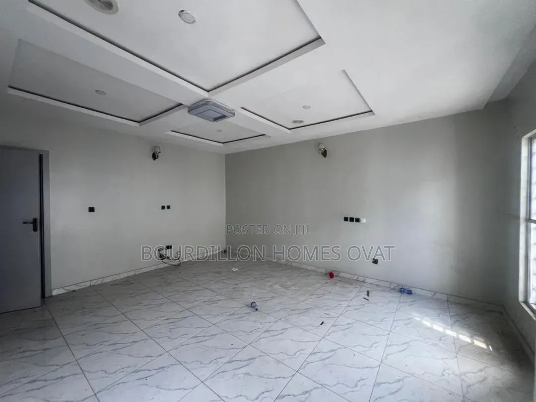 4bdrm Duplex in Orchid Lekki Lagos for rent