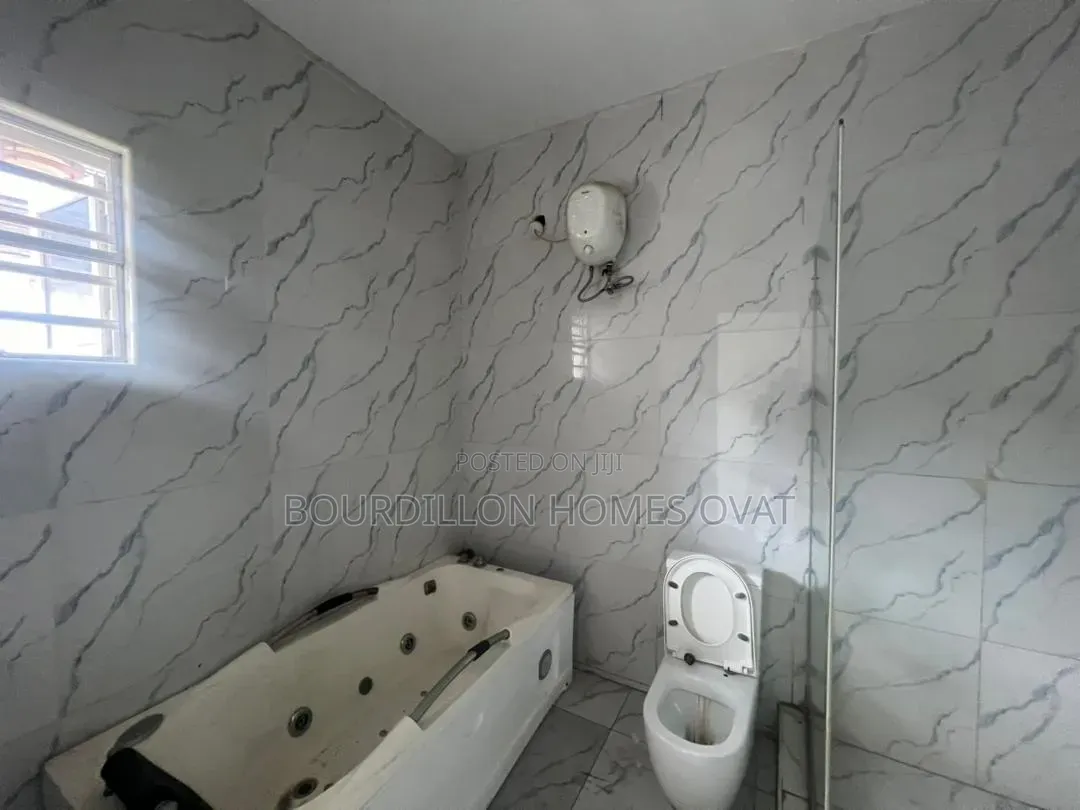 4bdrm Duplex in Orchid Lekki Lagos for rent