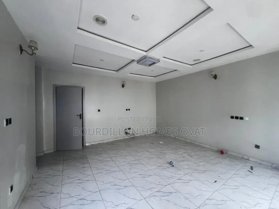 4bdrm Duplex in Orchid Lekki Lagos for rent