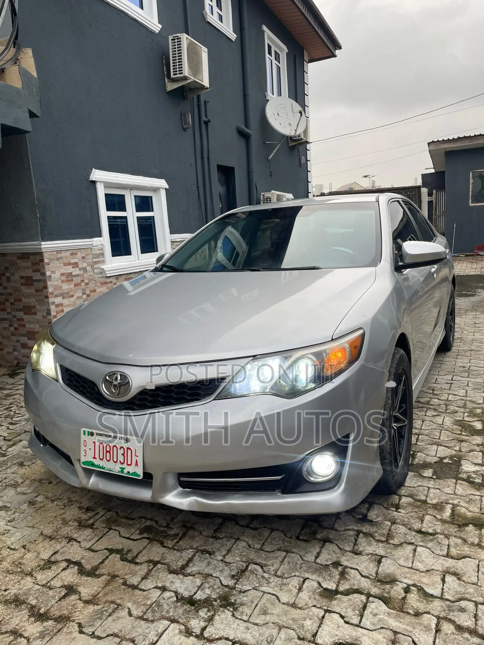 Toyota Camry 2012 Silver