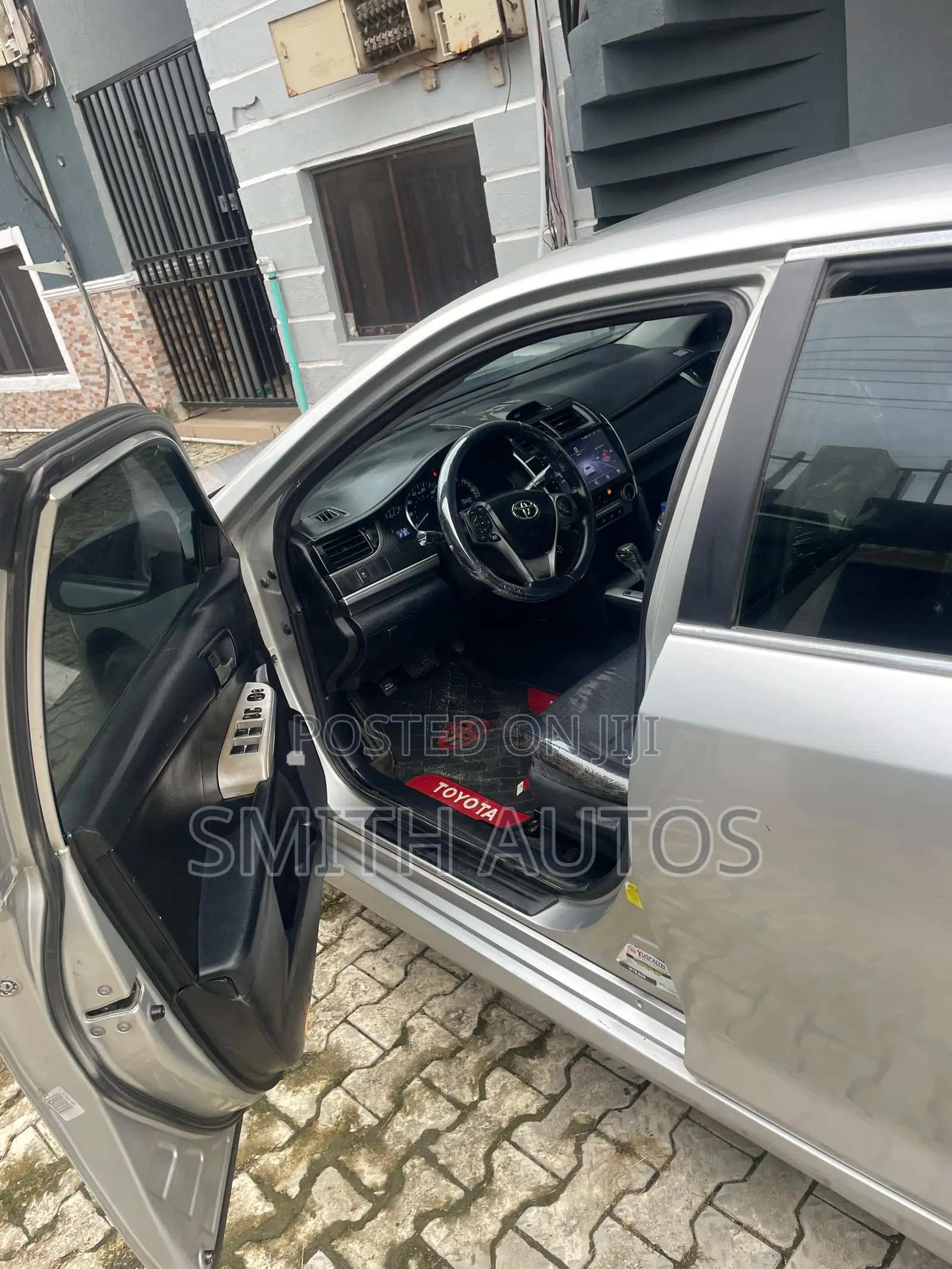 Toyota Camry 2012 Silver