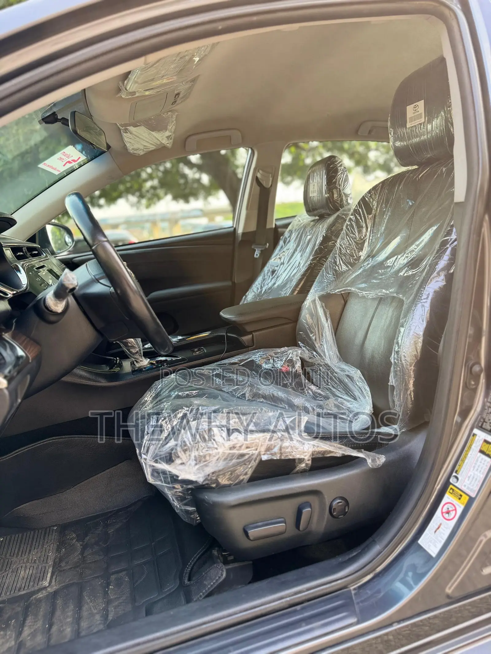 Toyota Avalon XLE Sedar FWD (3.5L 6cyl 6A) 2013 Gray
